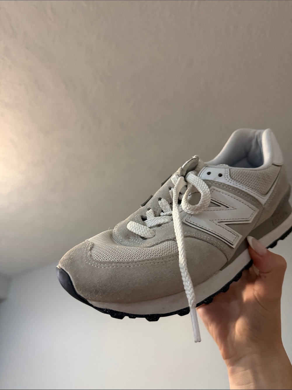 New Balance Women's 574 Shoes - Picture 5 of 8